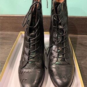 Black Croc-Embossed Lace-Up Women's Ankle Boots